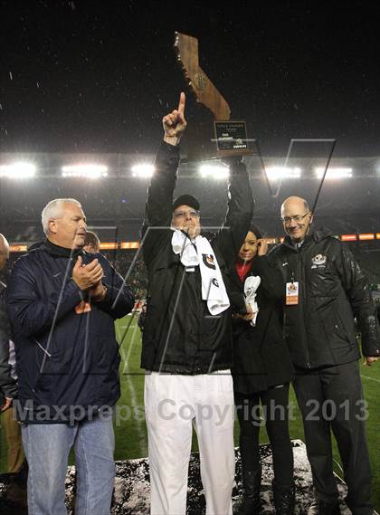 Thumbnail 1 in Granite Bay vs. Long Beach Poly (CIF State D1 Final) photogallery.