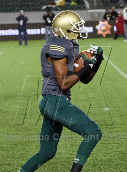 Thumbnail 2 in Granite Bay vs. Long Beach Poly (CIF State D1 Final) photogallery.