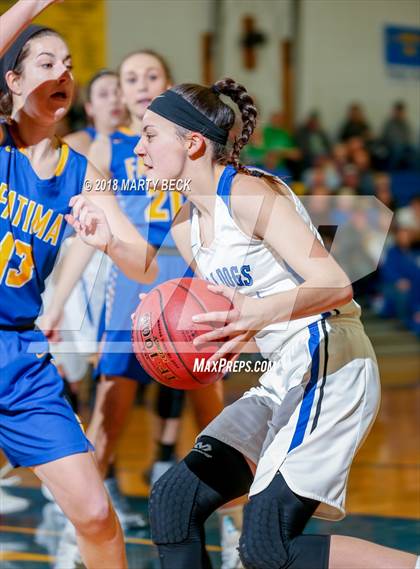 Thumbnail 1 in Fatima vs South Callaway photogallery.