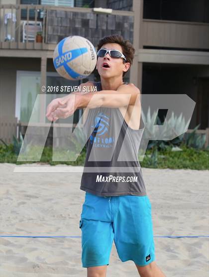 Thumbnail 3 in La Jolla vs. Point Loma (CIF SDS Open Division 3rd Place Final) photogallery.