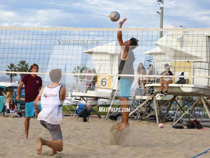 Thumbnail 3 in La Jolla vs. Point Loma (CIF SDS Open Division 3rd Place Final) photogallery.
