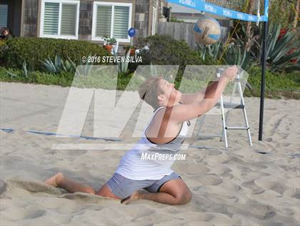 Thumbnail 2 in La Jolla vs. Point Loma (CIF SDS Open Division 3rd Place Final) photogallery.