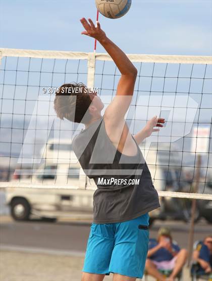 Thumbnail 2 in La Jolla vs. Point Loma (CIF SDS Open Division 3rd Place Final) photogallery.