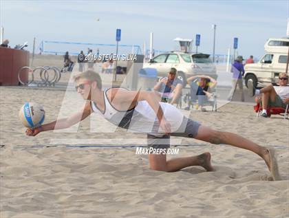Thumbnail 2 in La Jolla vs. Point Loma (CIF SDS Open Division 3rd Place Final) photogallery.