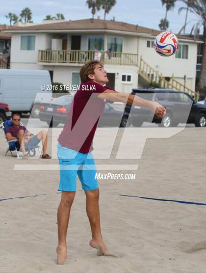 Thumbnail 2 in La Jolla vs. Point Loma (CIF SDS Open Division 3rd Place Final) photogallery.