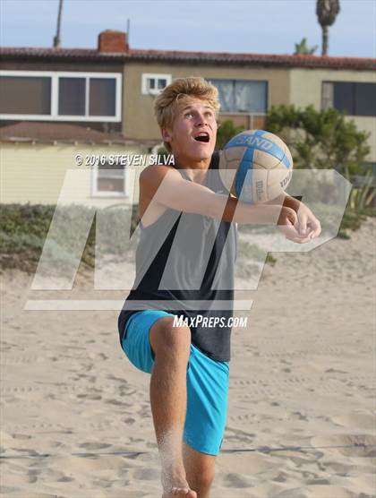Thumbnail 3 in La Jolla vs. Point Loma (CIF SDS Open Division 3rd Place Final) photogallery.