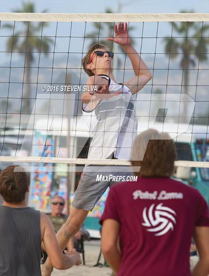 Thumbnail 1 in La Jolla vs. Point Loma (CIF SDS Open Division 3rd Place Final) photogallery.
