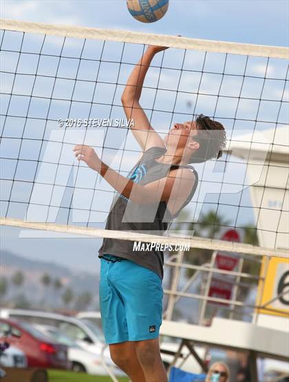 Thumbnail 2 in La Jolla vs. Point Loma (CIF SDS Open Division 3rd Place Final) photogallery.
