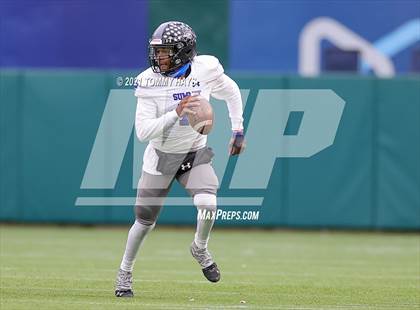 Thumbnail 3 in Red Oak vs. Mansfield Summit (UIL Class 5A D1 Quarterfinals) photogallery.