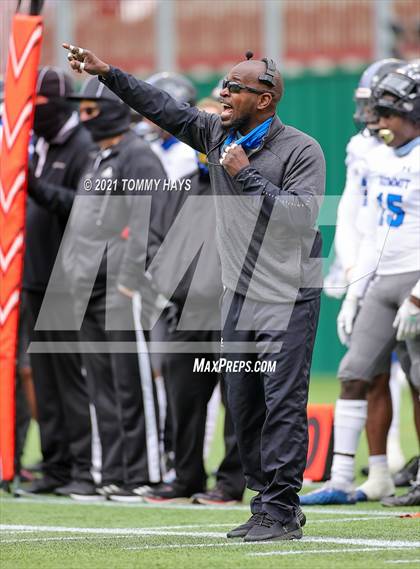 Thumbnail 1 in Red Oak vs. Mansfield Summit (UIL Class 5A D1 Quarterfinals) photogallery.