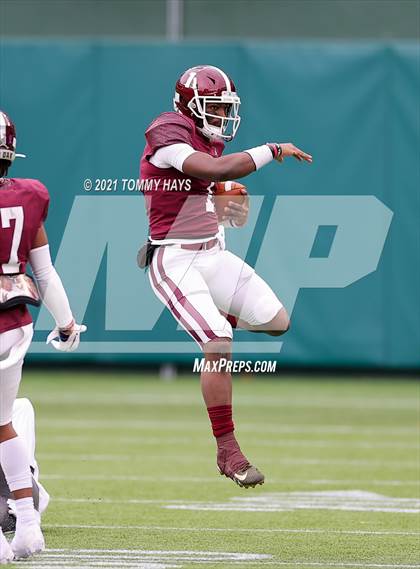 Thumbnail 3 in Red Oak vs. Mansfield Summit (UIL Class 5A D1 Quarterfinals) photogallery.