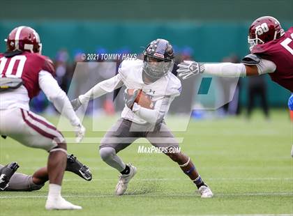 Thumbnail 2 in Red Oak vs. Mansfield Summit (UIL Class 5A D1 Quarterfinals) photogallery.