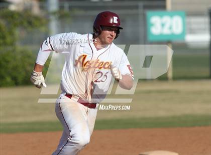 Thumbnail 2 in El Modena @ Esperanza photogallery.