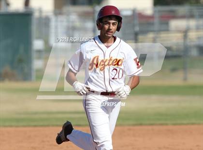 Thumbnail 1 in El Modena @ Esperanza photogallery.