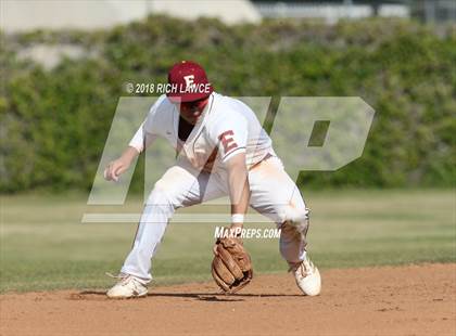 Thumbnail 2 in El Modena @ Esperanza photogallery.