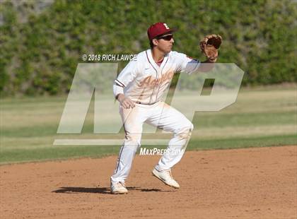 Thumbnail 2 in El Modena @ Esperanza photogallery.
