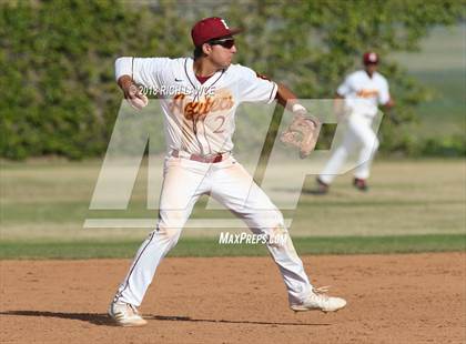 Thumbnail 1 in El Modena @ Esperanza photogallery.