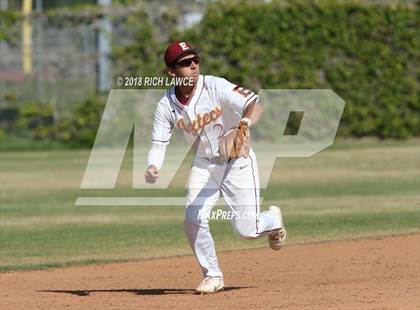 Thumbnail 2 in El Modena @ Esperanza photogallery.