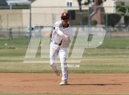 Thumbnail 2 in El Modena @ Esperanza photogallery.