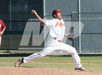 Thumbnail 1 in El Modena @ Esperanza photogallery.