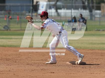 Thumbnail 2 in El Modena @ Esperanza photogallery.