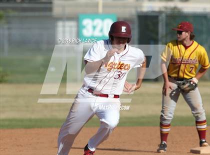 Thumbnail 1 in El Modena @ Esperanza photogallery.