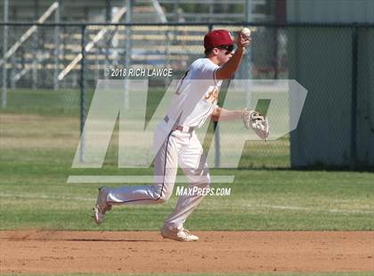 Thumbnail 1 in El Modena @ Esperanza photogallery.