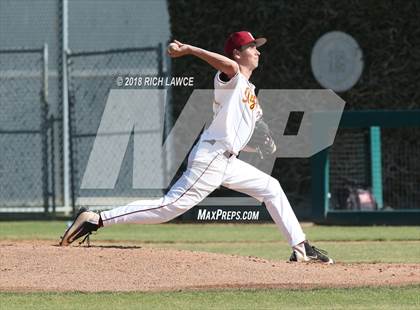 Thumbnail 2 in El Modena @ Esperanza photogallery.