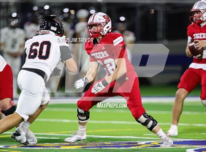 Thumbnail 1 in Mineral Wells vs Glen Rose (UIL 4A-2 Football Bi-District) photogallery.