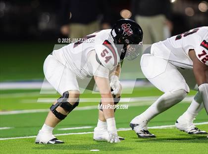 Thumbnail 1 in Mineral Wells vs Glen Rose (UIL 4A-2 Football Bi-District) photogallery.
