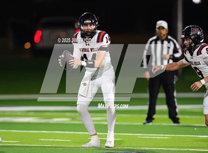 Thumbnail 1 in Mineral Wells vs Glen Rose (UIL 4A-2 Football Bi-District) photogallery.