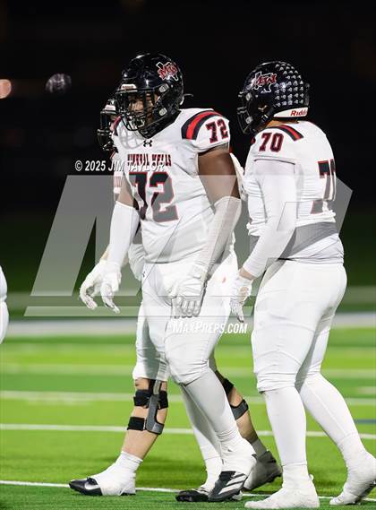 Thumbnail 3 in Mineral Wells vs Glen Rose (UIL 4A-2 Football Bi-District) photogallery.