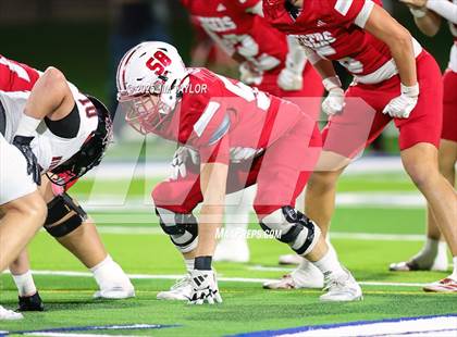 Thumbnail 1 in Mineral Wells vs Glen Rose (UIL 4A-2 Football Bi-District) photogallery.