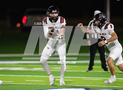 Thumbnail 3 in Mineral Wells vs Glen Rose (UIL 4A-2 Football Bi-District) photogallery.