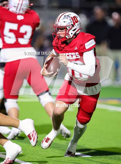 Thumbnail 1 in Mineral Wells vs Glen Rose (UIL 4A-2 Football Bi-District) photogallery.
