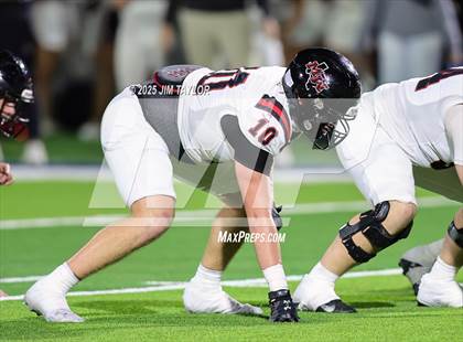 Thumbnail 2 in Mineral Wells vs Glen Rose (UIL 4A-2 Football Bi-District) photogallery.