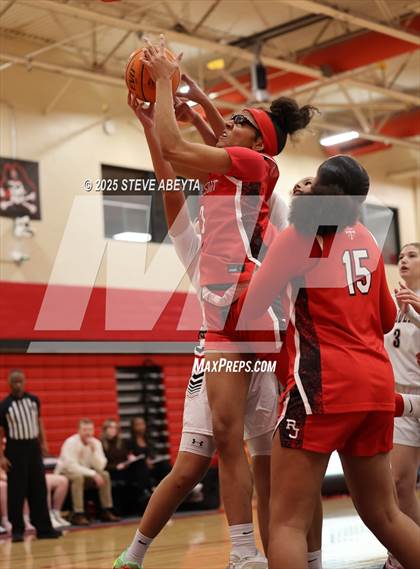 Thumbnail 1 in Regis Jesuit @ Rangeview photogallery.