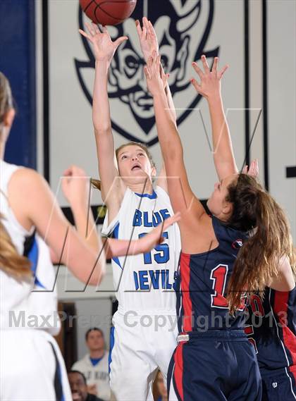 Thumbnail 3 in Campolindo vs. Davis (Dorothy Speck Memorial) photogallery.