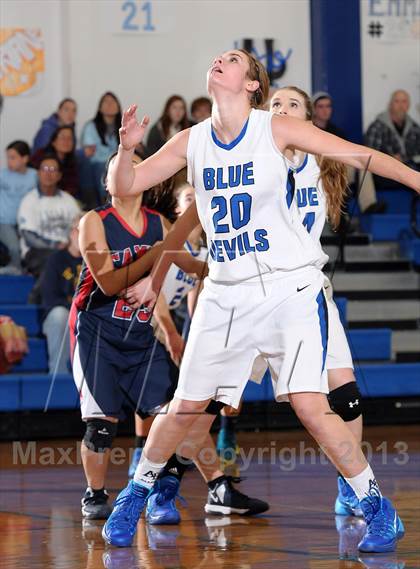 Thumbnail 1 in Campolindo vs. Davis (Dorothy Speck Memorial) photogallery.