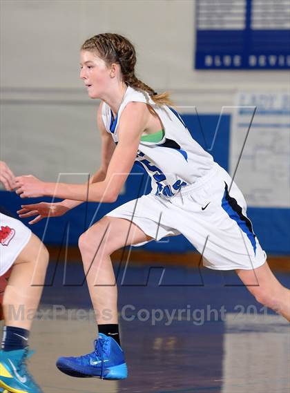 Thumbnail 2 in Campolindo vs. Davis (Dorothy Speck Memorial) photogallery.