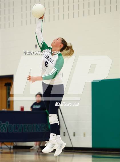 Thumbnail 3 in Loudoun Valley @ Woodgrove photogallery.