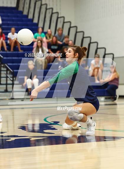Thumbnail 1 in Loudoun Valley @ Woodgrove photogallery.