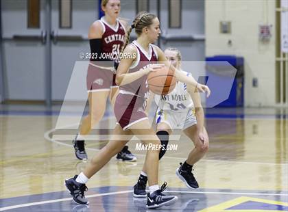 Thumbnail 3 in Central Noble @ East Noble photogallery.