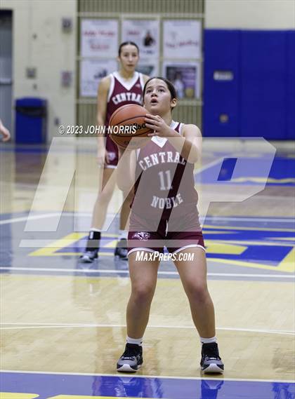 Thumbnail 3 in Central Noble @ East Noble photogallery.