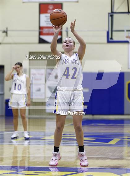 Thumbnail 3 in Central Noble @ East Noble photogallery.