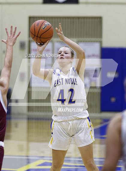 Thumbnail 2 in Central Noble @ East Noble photogallery.