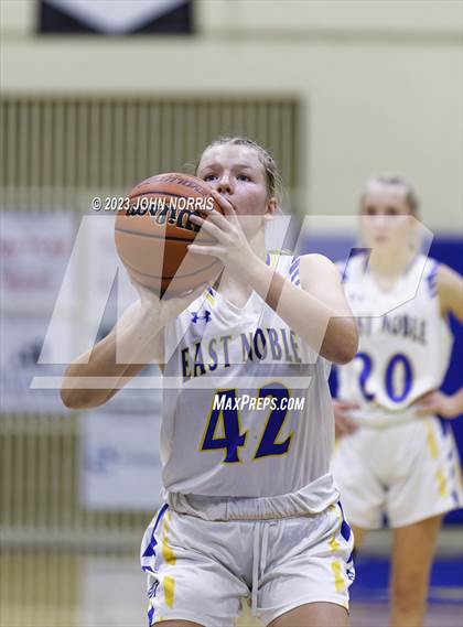 Thumbnail 3 in Central Noble @ East Noble photogallery.