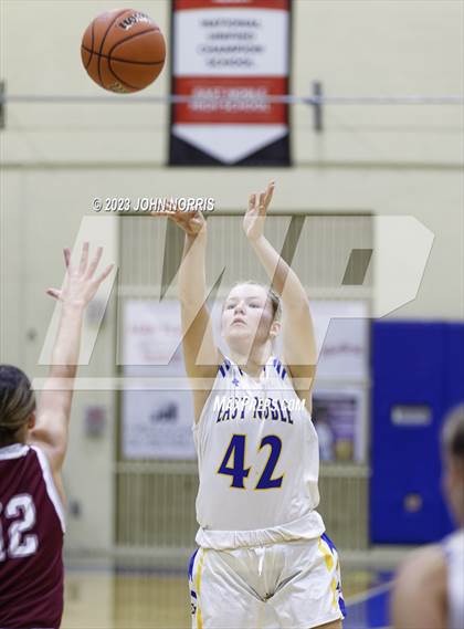 Thumbnail 3 in Central Noble @ East Noble photogallery.