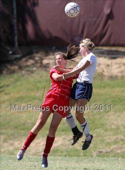 Thumbnail 2 in Farragut vs. Germantown (Bearden Invitational) photogallery.