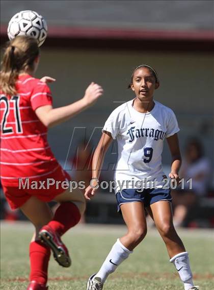 Thumbnail 1 in Farragut vs. Germantown (Bearden Invitational) photogallery.